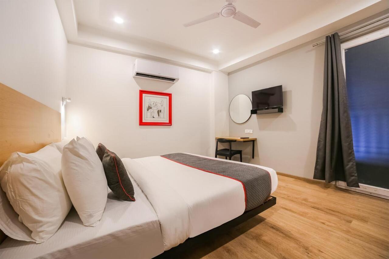 Hotel Admire Inn "Atta Market, Noida Sector 18" Bagian luar foto