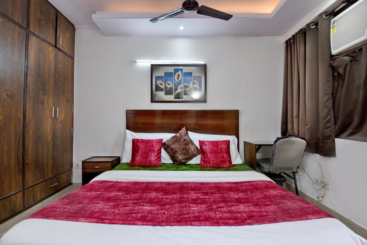 Hotel Admire Inn "Atta Market, Noida Sector 18" Bagian luar foto